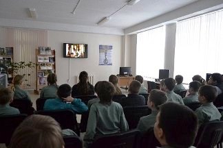 Школьники с интересом послушали лекцию о жизни и творчестве Ивана Шишкина